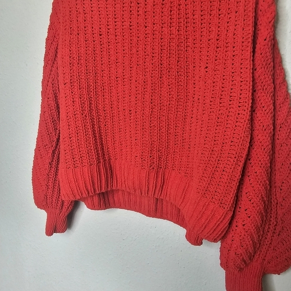 H&M Red Chunky Knit Crop Sweater PLUS Disney Mickey Minnie Tee‎ Shirt Size Small - Picture 10 of 14